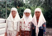 Young girls of the Hui nationality