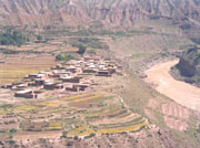 Sala village beside the Yellow River 