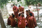 Debating scriptures in the Zhebang Temple